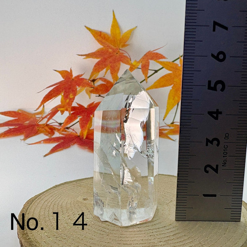 本水晶 六方 　パワーストーン　虹色に輝く 希少　早い者勝ち