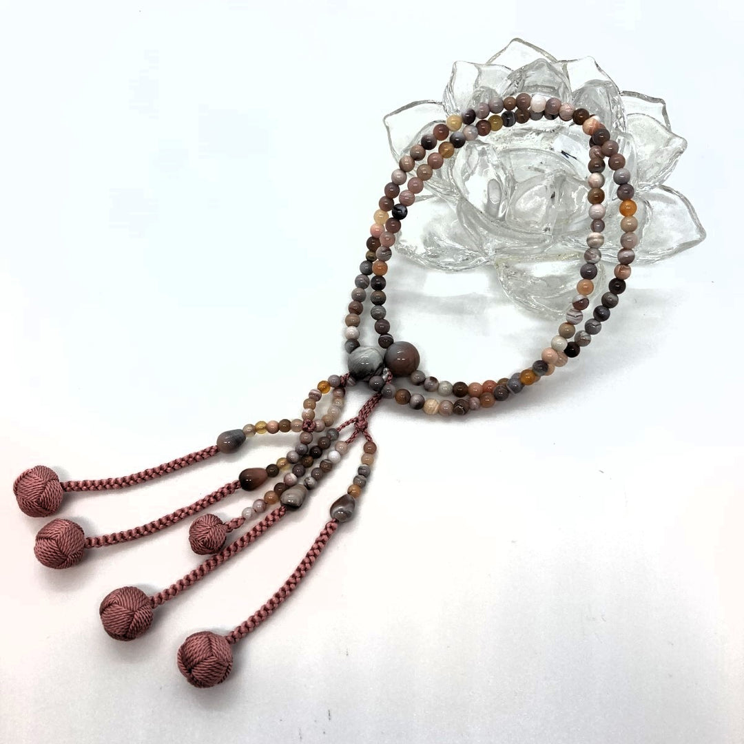 身延山 紫雲堂】珠数 日蓮宗 ピンク印度瑪瑙 八寸丸玉 共仕立 房色珊瑚色