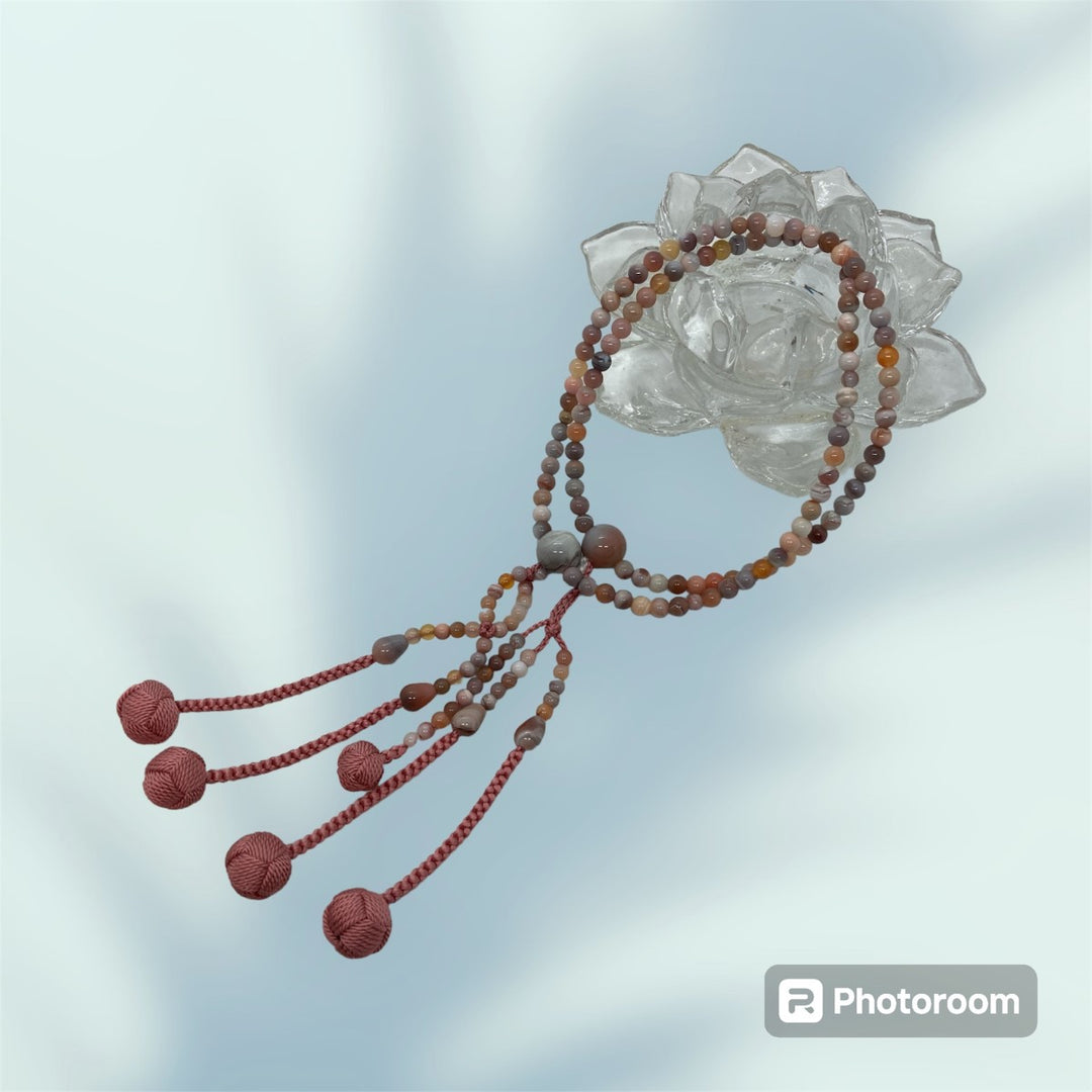 身延山 紫雲堂】珠数 日蓮宗 ピンク印度瑪瑙 八寸丸玉 共仕立 房色珊瑚色