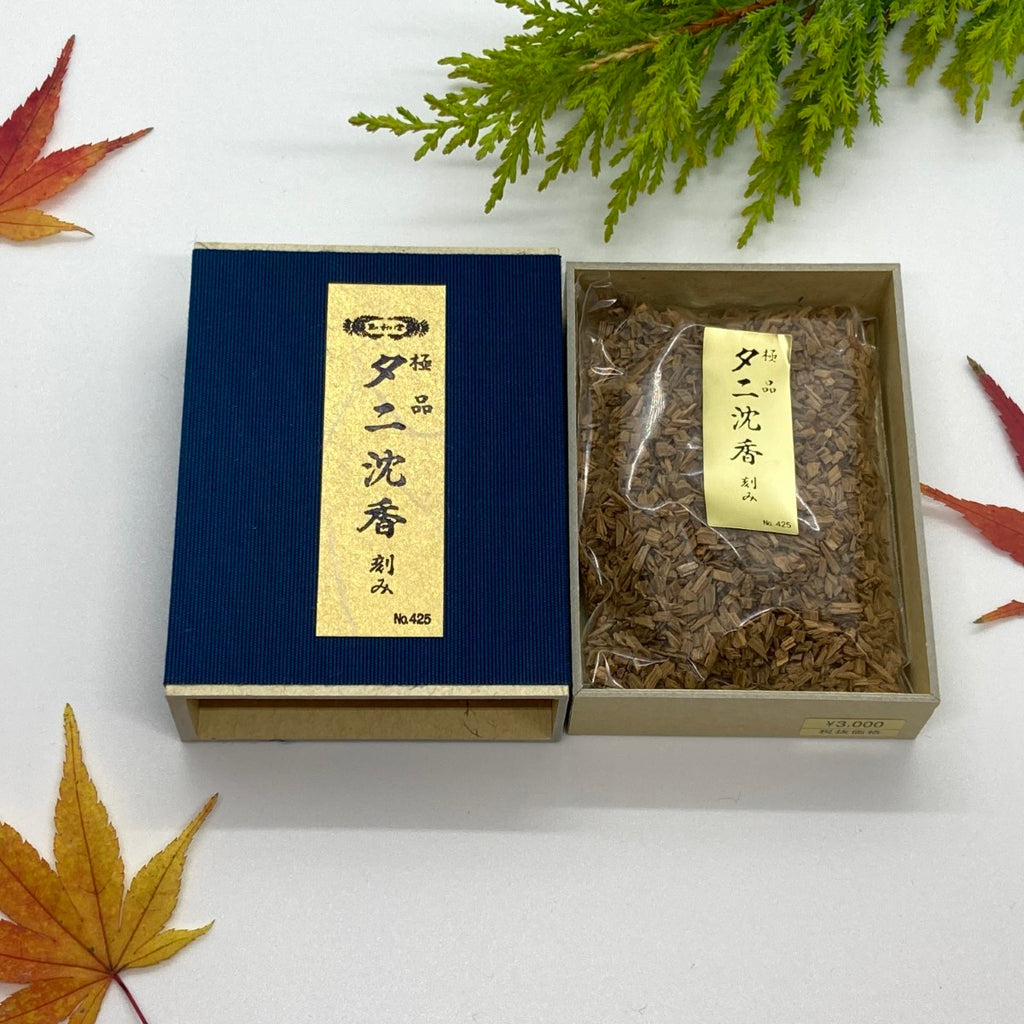 身延山 紫雲堂】 お香 玉初堂 極品 タニ沈香 刻み15ｇ 化粧箱入