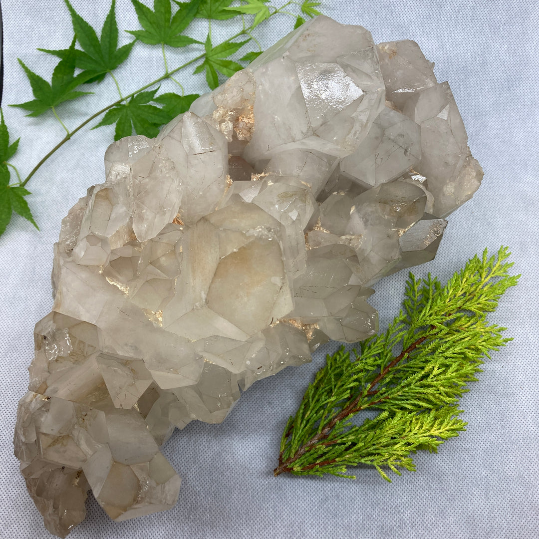 身延山 紫雲堂】 天然石 原石 本水晶