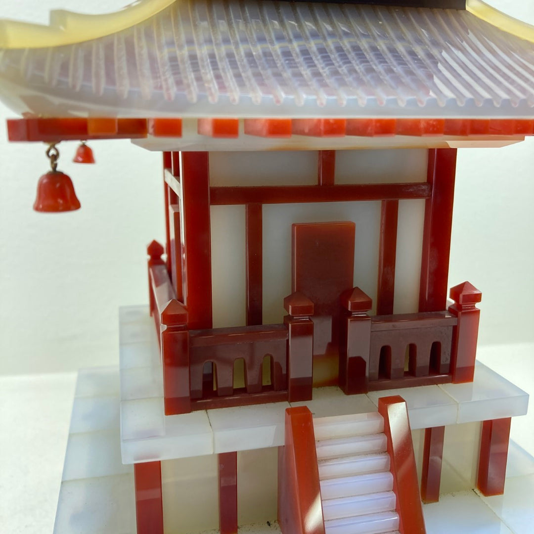 身延山 紫雲堂】 天然石 一級研磨細工師 瑪瑙 三重塔 山梨県彫刻美術展